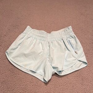 Lululemon Tracker Short V *4"
Blue Glow Light Blue Women's Shorts size 10